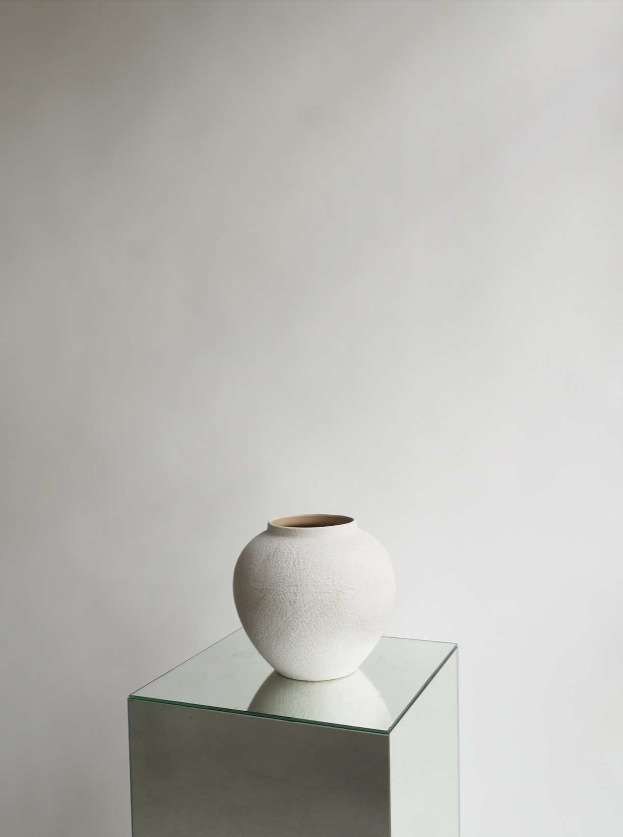 CERAMIC VASE 5.1